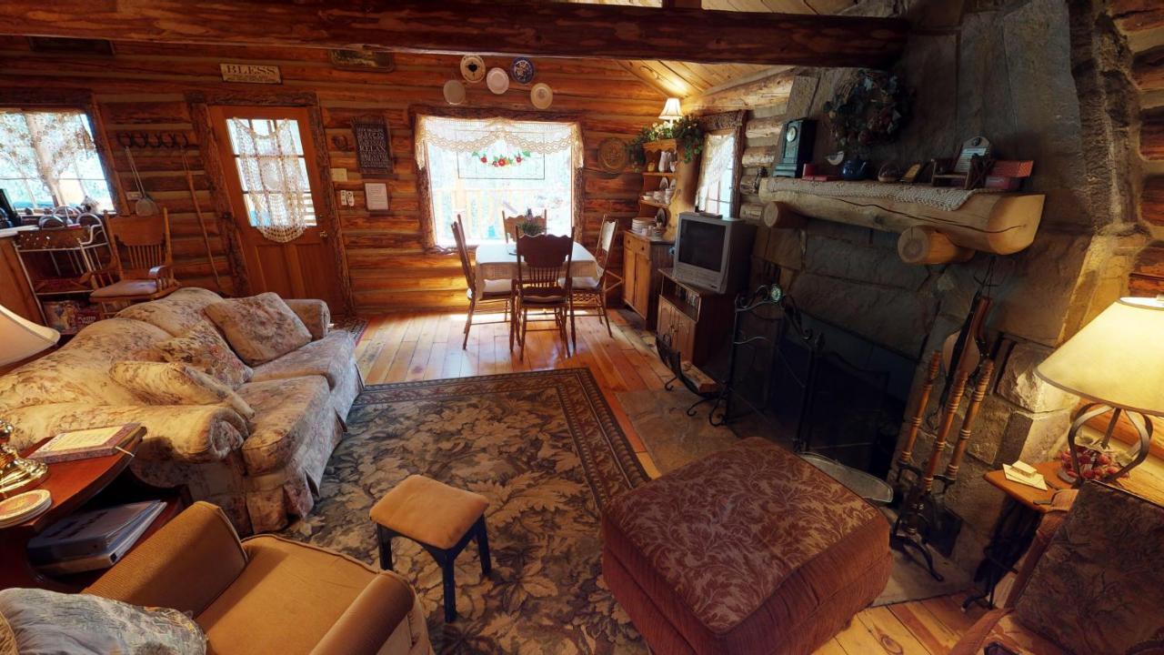 רד ריבר Cabin By The Creek With High Speed Wifi מראה חיצוני תמונה