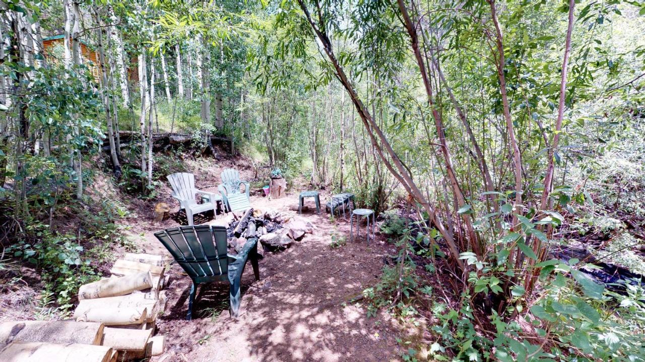 רד ריבר Cabin By The Creek With High Speed Wifi מראה חיצוני תמונה