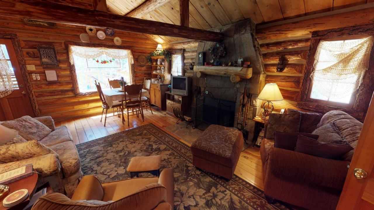 רד ריבר Cabin By The Creek With High Speed Wifi מראה חיצוני תמונה