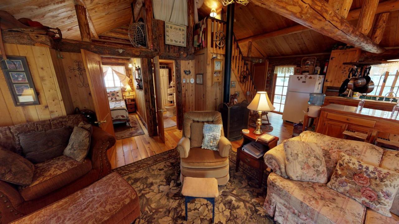 רד ריבר Cabin By The Creek With High Speed Wifi מראה חיצוני תמונה