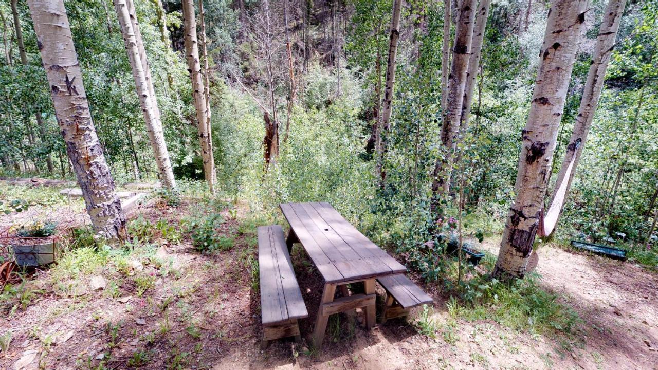 רד ריבר Cabin By The Creek With High Speed Wifi מראה חיצוני תמונה